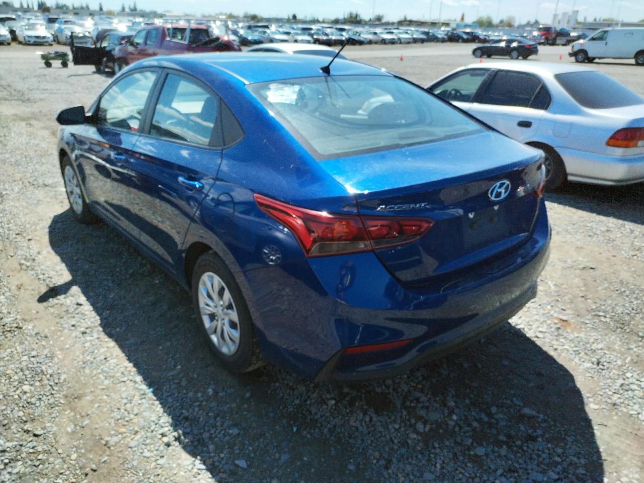 Photo 3 from auction – 2019 HYUNDAI ACCENT SE with VIN 3KPC24A34KE079643