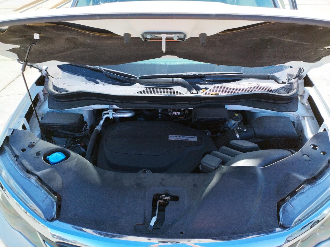 Photo 7 from auction – 2018 HONDA PILOT EXL with VIN 5FNYF5H50JB014045