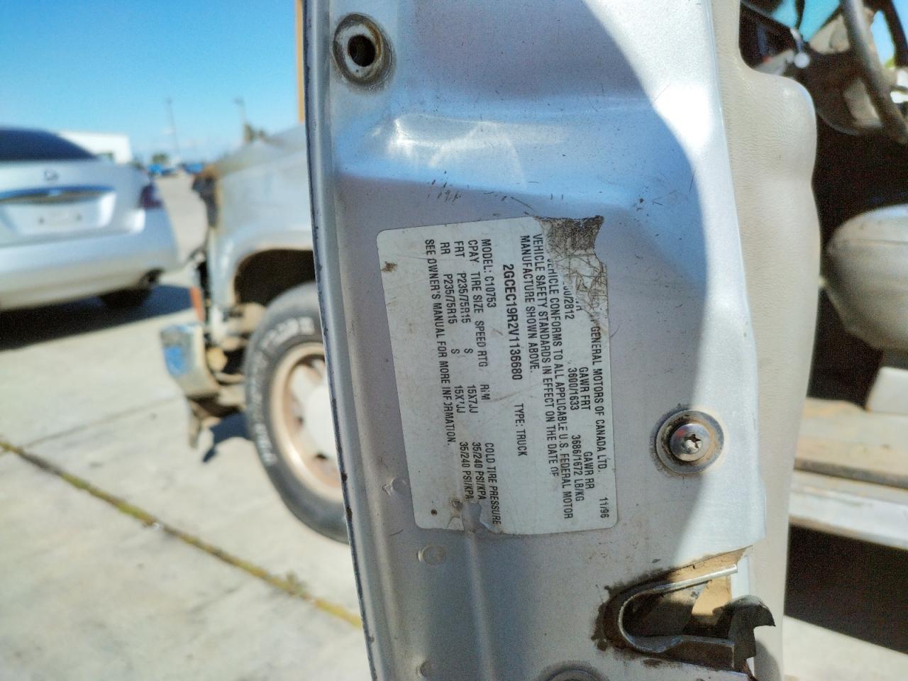 Photo 10 from auction – 1997 CHEVROLET PK with VIN 2GCEC19R2V1136680