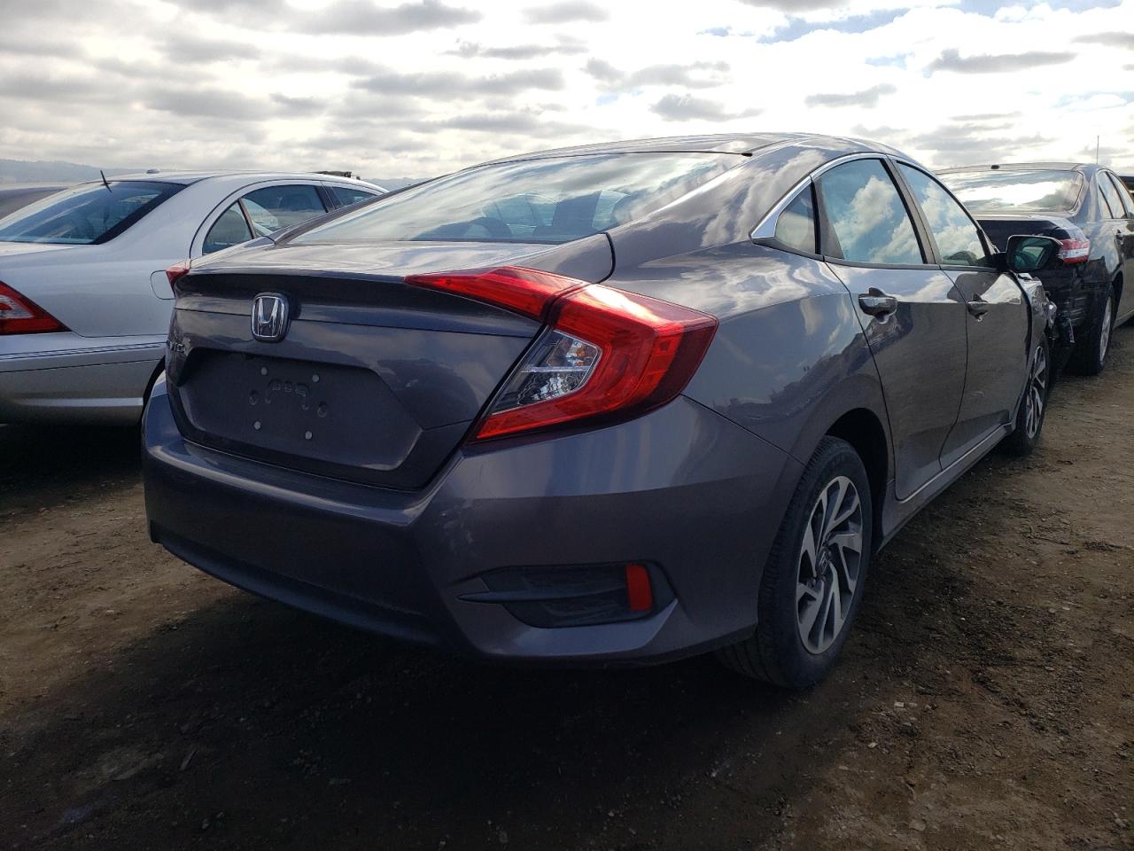 Photo 4 from auction – 2016 HONDA CIVIC EX with VIN 19XFC2F79GE234379