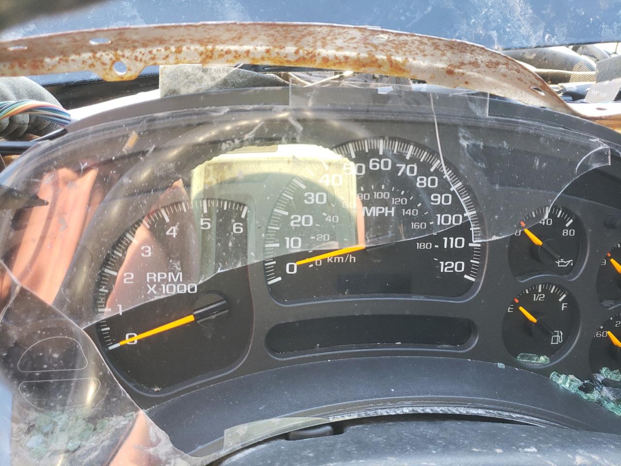Photo 8 from auction – 2003 CHEVROLET SILVERADO with VIN 1GCEK19TX3Z151477