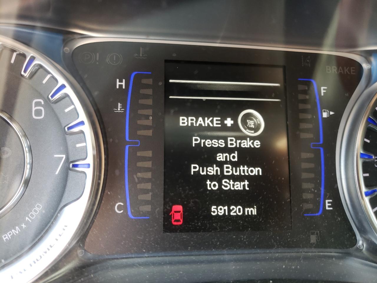 Photo 8 from auction – 2015 CHRYSLER 200 LIMITE with VIN 1C3CCCAB6FN657827