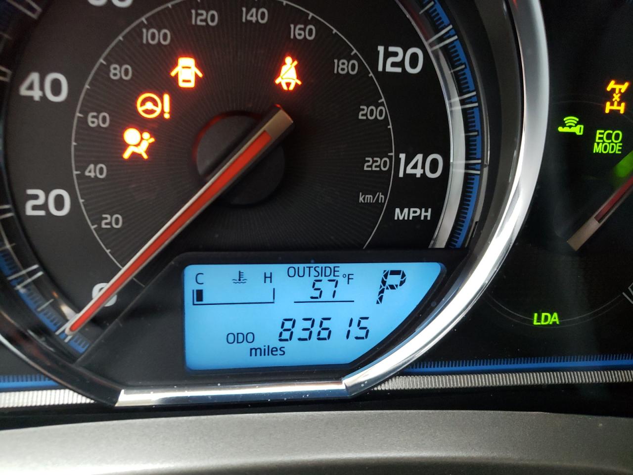 Photo 8 from auction – 2015 TOYOTA RAV4 LIMIT with VIN 2T3DFREV3FW349120