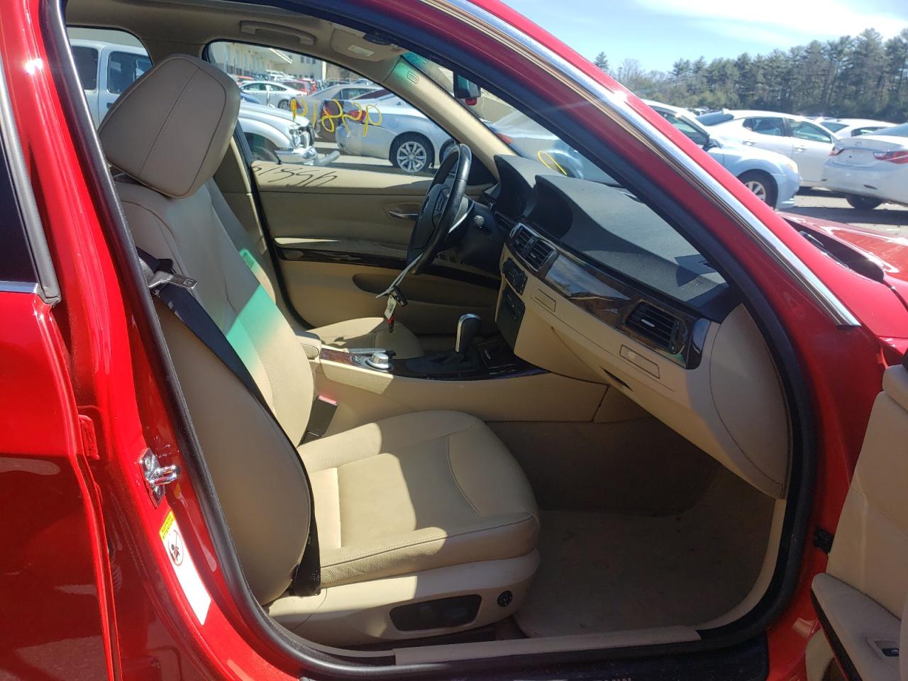 Photo 5 from auction – 2006 BMW 330 I with VIN WBAVB33506PS15979