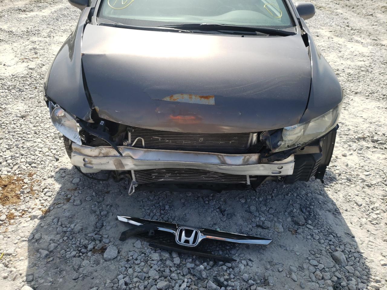 Photo 9 from auction – 2011 HONDA CIVIC LX with VIN 19XFA1F52BE016047