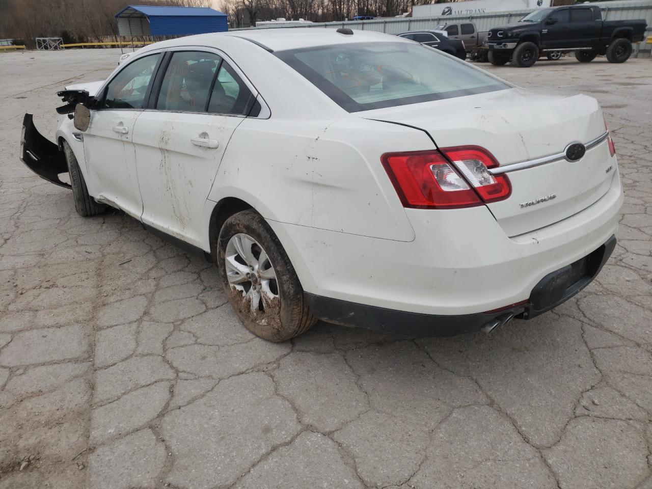 Photo 3 from auction – 2011 FORD TAURUS SEL with VIN 1FAHP2EW8BG136402