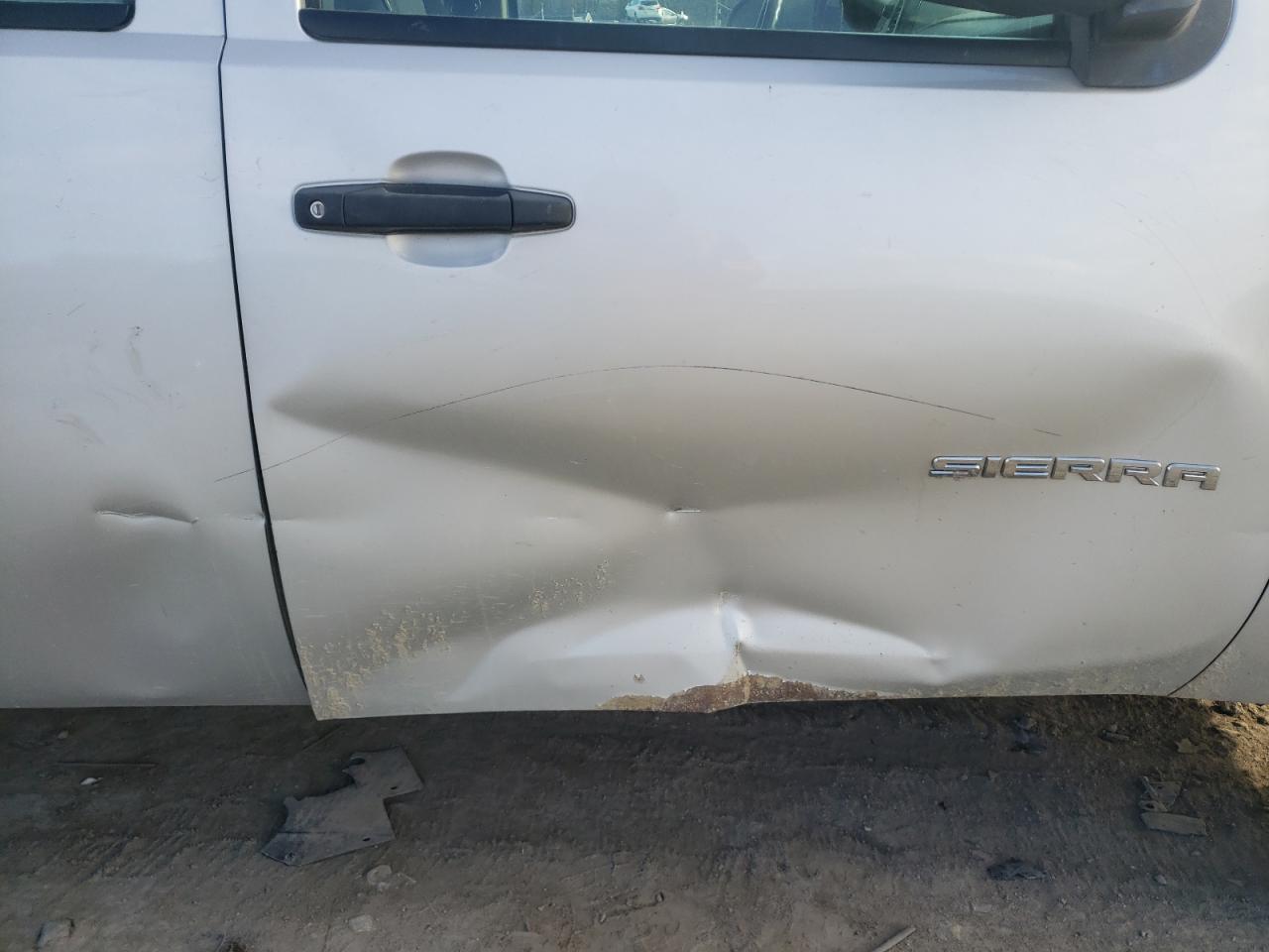 Photo 9 from auction – 2010 GMC SIERRA K15 with VIN 1GTSKTE33AZ111114