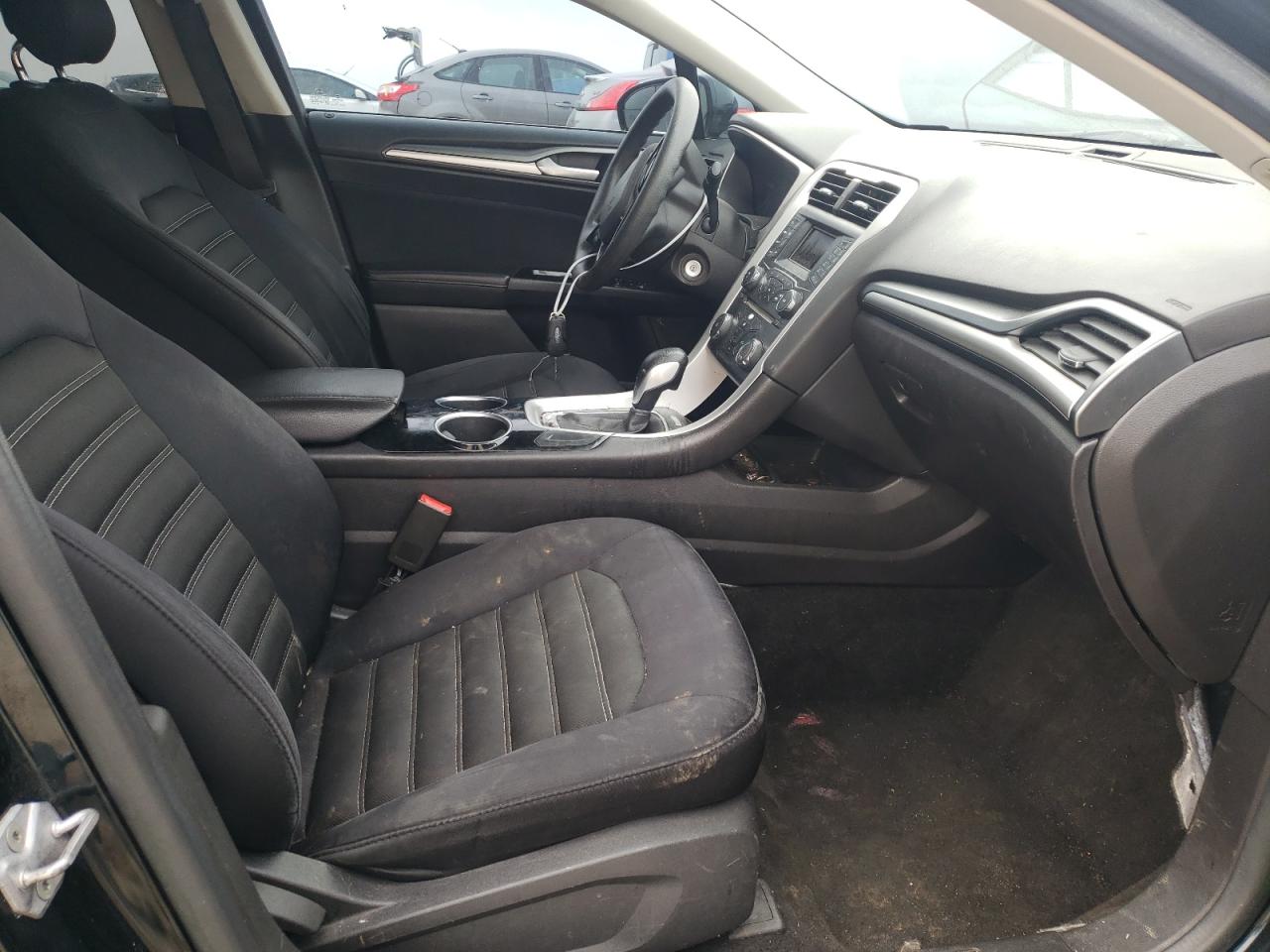Photo 5 from auction – 2014 FORD FUSION SE with VIN 3FA6P0H76ER108837