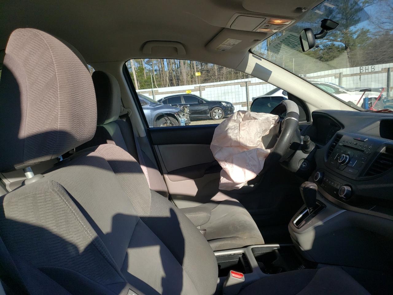 Photo 5 from auction – 2012 HONDA CR-V LX with VIN 2HKRM4H34CH625431