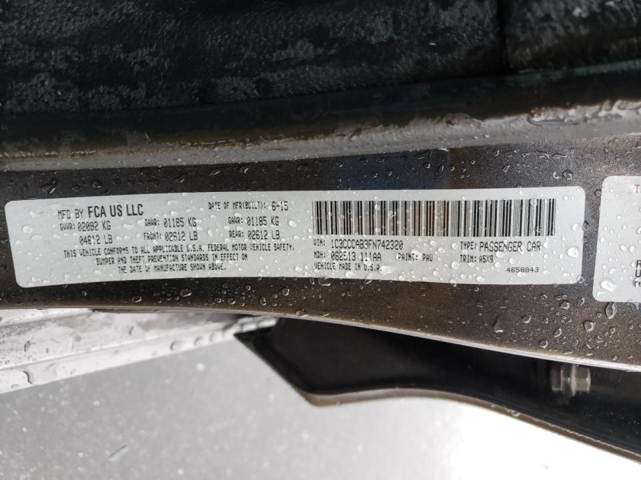 Photo 10 from auction – 2015 CHRYSLER 200 LIMITE with VIN 1C3CCCAB3FN742320