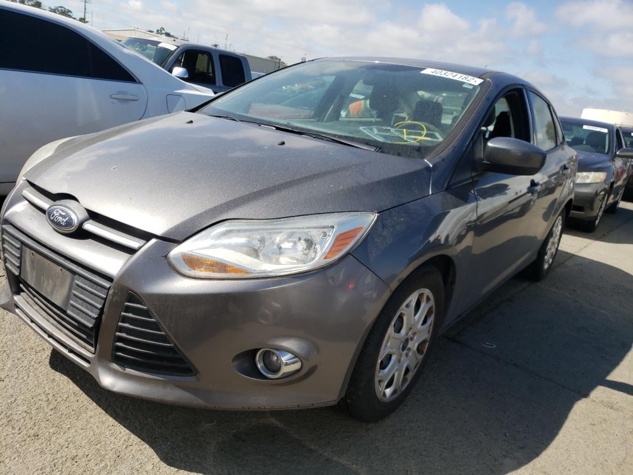 Photo 2 from auction – 2012 FORD FOCUS with VIN 1FAHP3F28CL379203