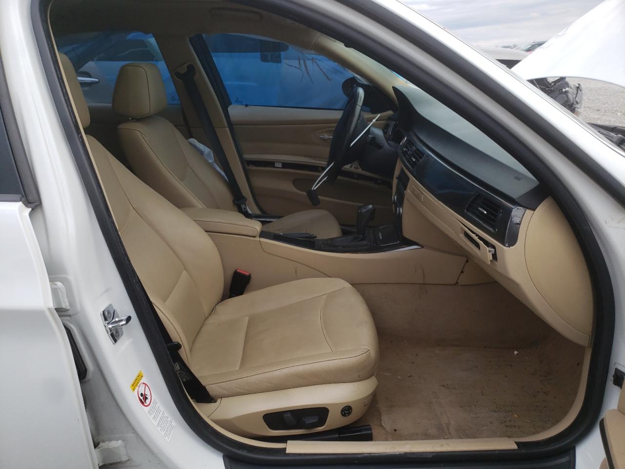 Photo 5 from auction – 2008 BMW 328 XI with VIN WBAVC93558K038359
