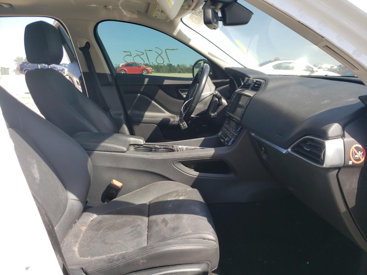 Photo 5 from auction – 2017 JAGUAR F-PACE PRE with VIN SADCJ2BVXHA047156