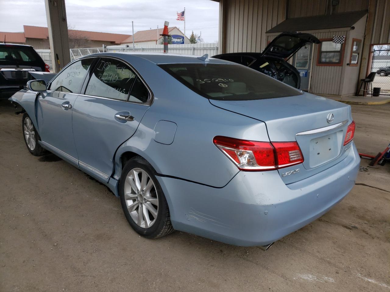 Photo 3 from auction – 2010 LEXUS ES 350 with VIN JTHBK1EG6A2352910