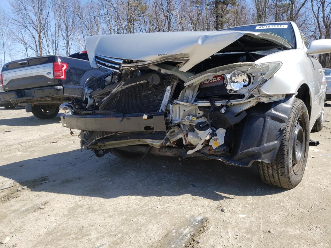 Photo 9 from auction – 2005 TOYOTA CAMRY LE with VIN 4T1BE32K15U428813