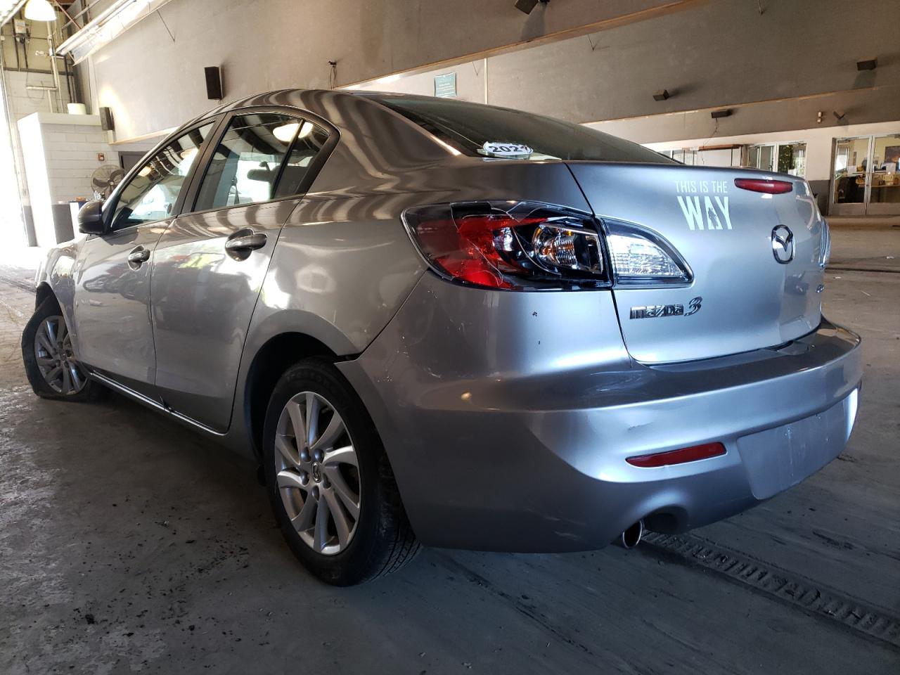 Photo 3 from auction – 2012 MAZDA 3 I with VIN JM1BL1V75C1646094