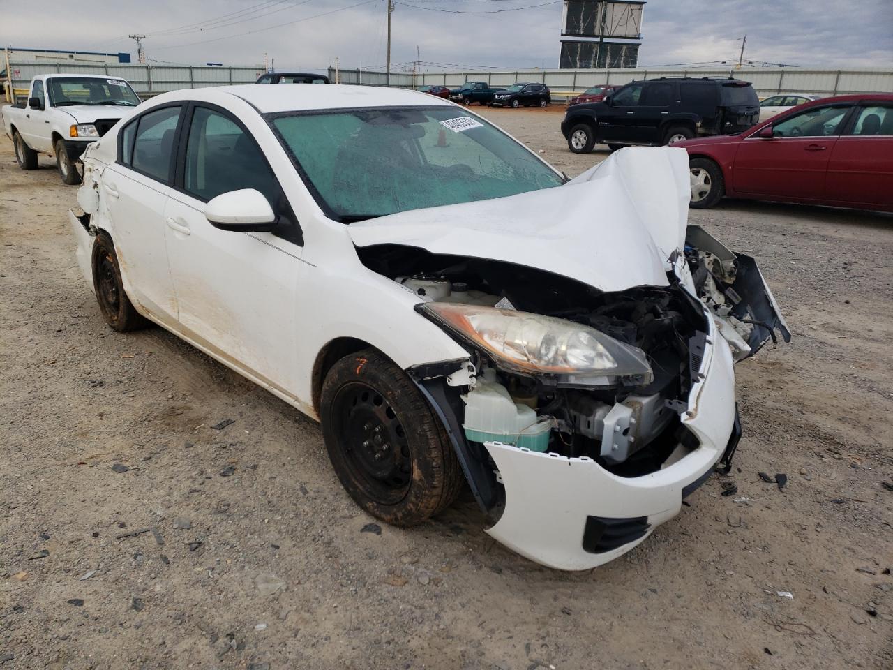 MAZDA 3 I 2010 with VIN JM1BL1SF7A1237989 - Photo from auction