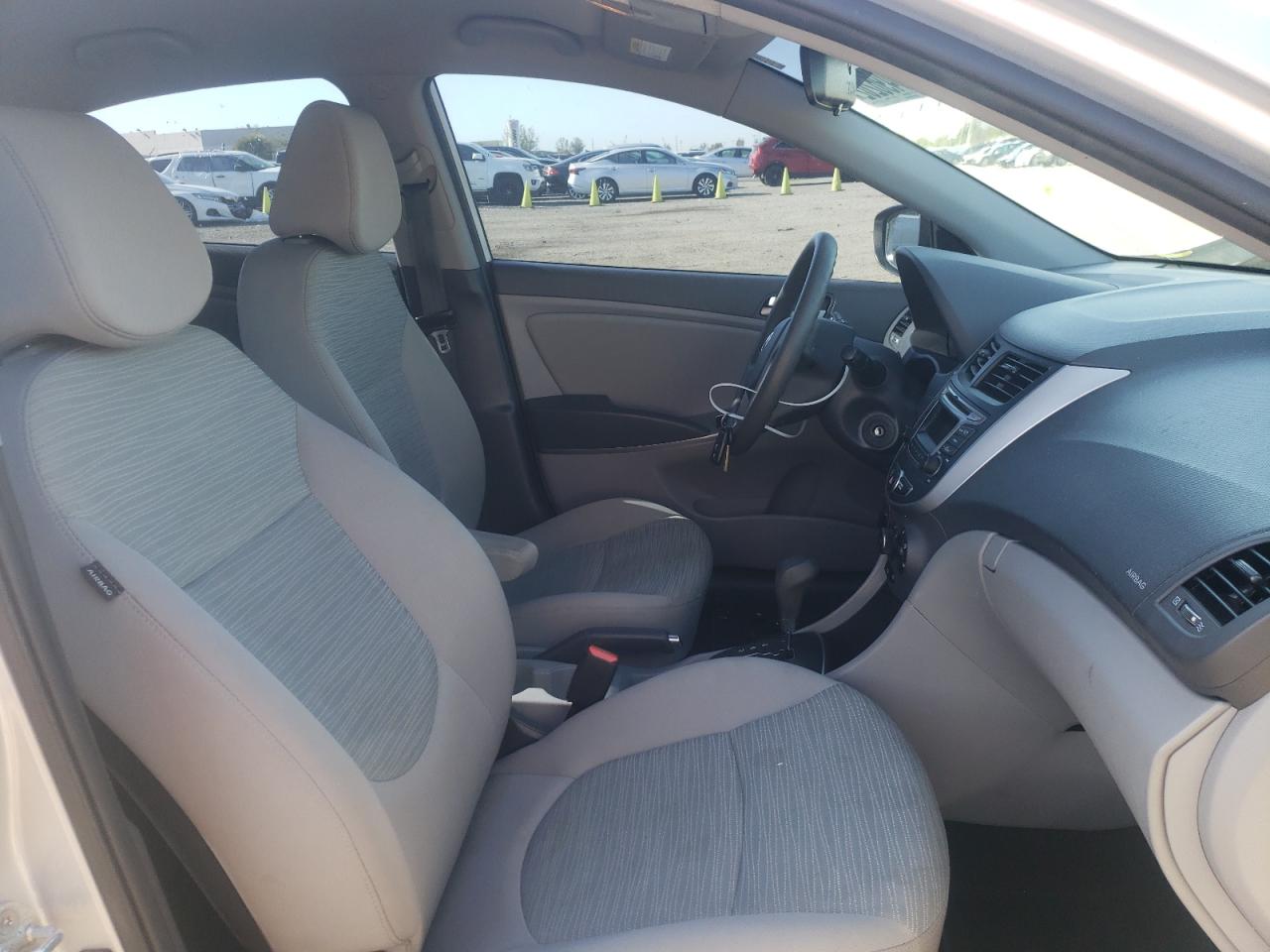 Photo 5 from auction – 2016 HYUNDAI ACCENT SE with VIN KMHCT4AE2GU031013