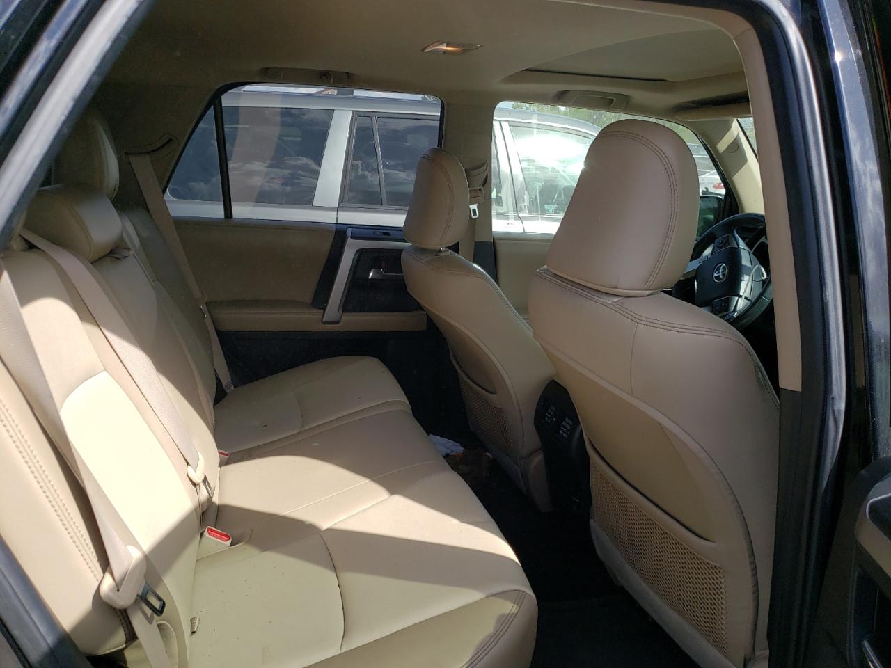 Photo 6 from auction – 2015 TOYOTA 4RUNNER SR with VIN JTEZU5JR4F5090850