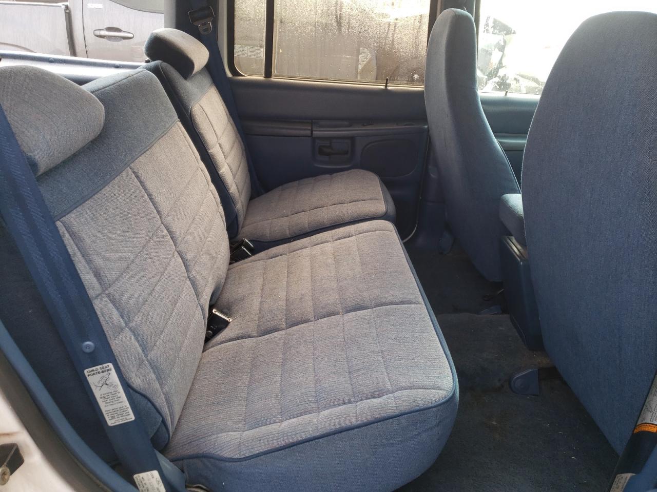 Photo 6 from auction – 1995 FORD EXPLORER with VIN 1FMDU34X7SZB29510