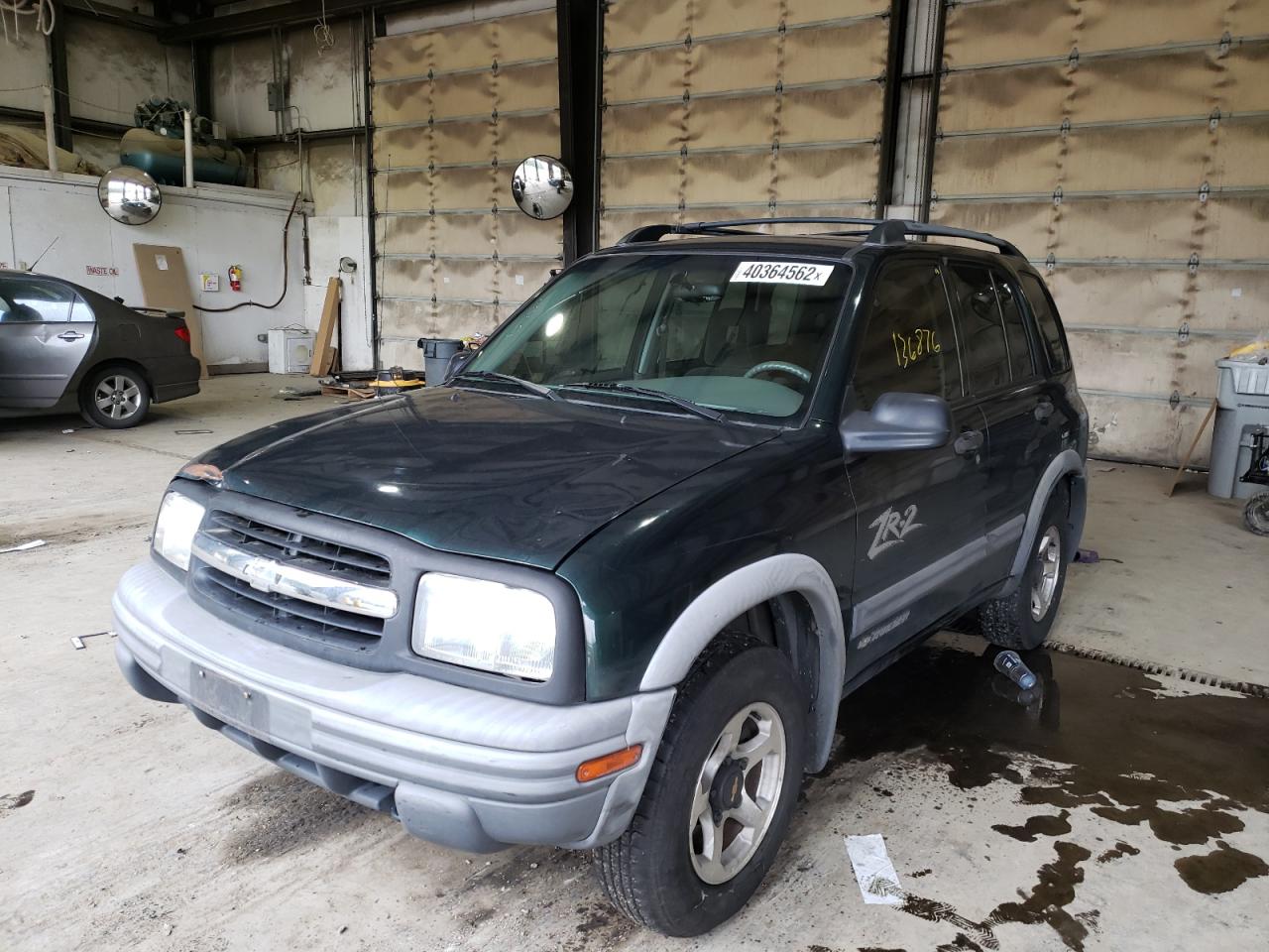 Photo 2 from auction – 2002 CHEVROLET TRACKER ZR with VIN 2CNBJ734526917051