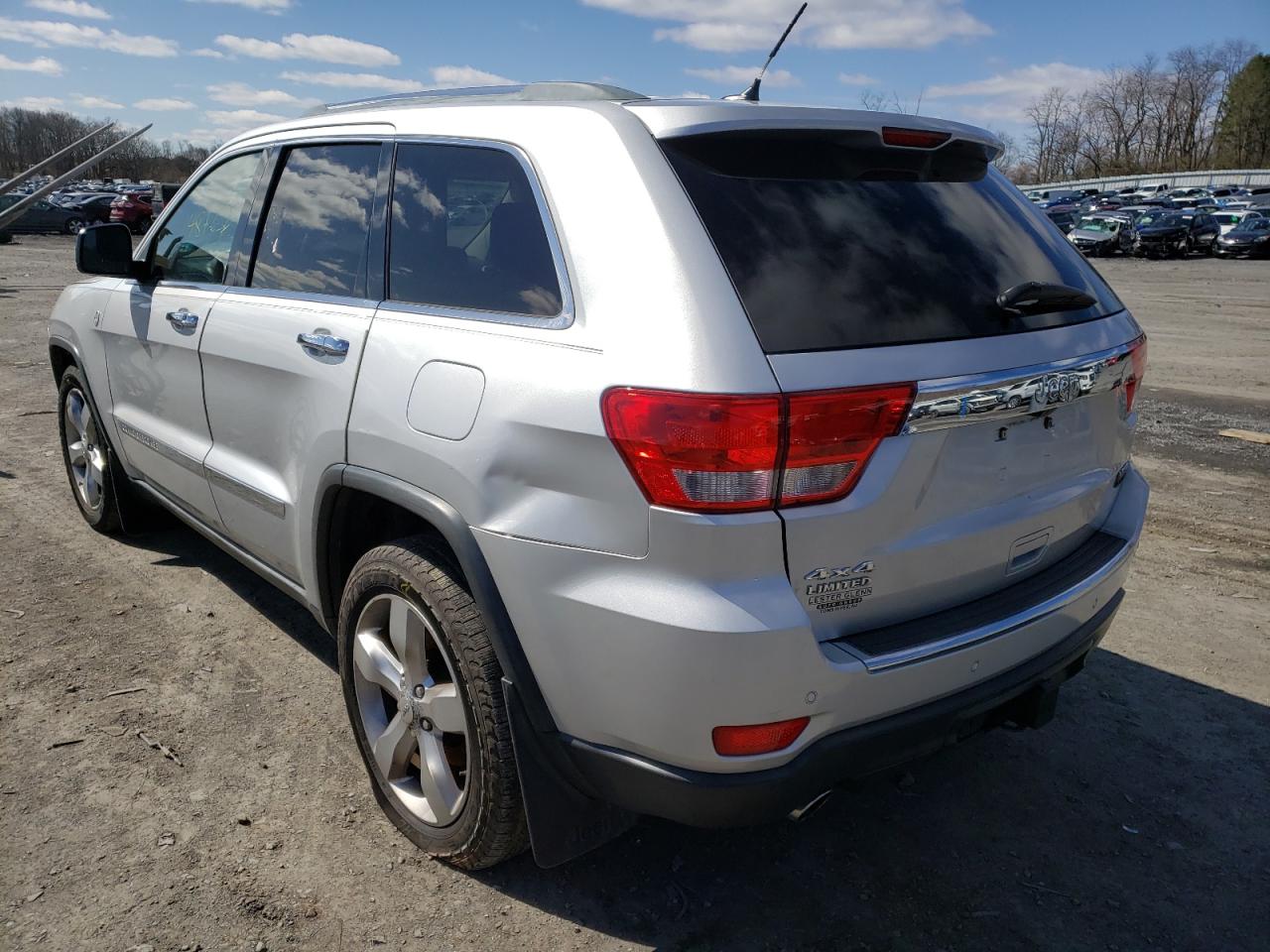 Photo 3 from auction – 2011 JEEP GRAND CHER with VIN 1J4RR5GT7BC556361