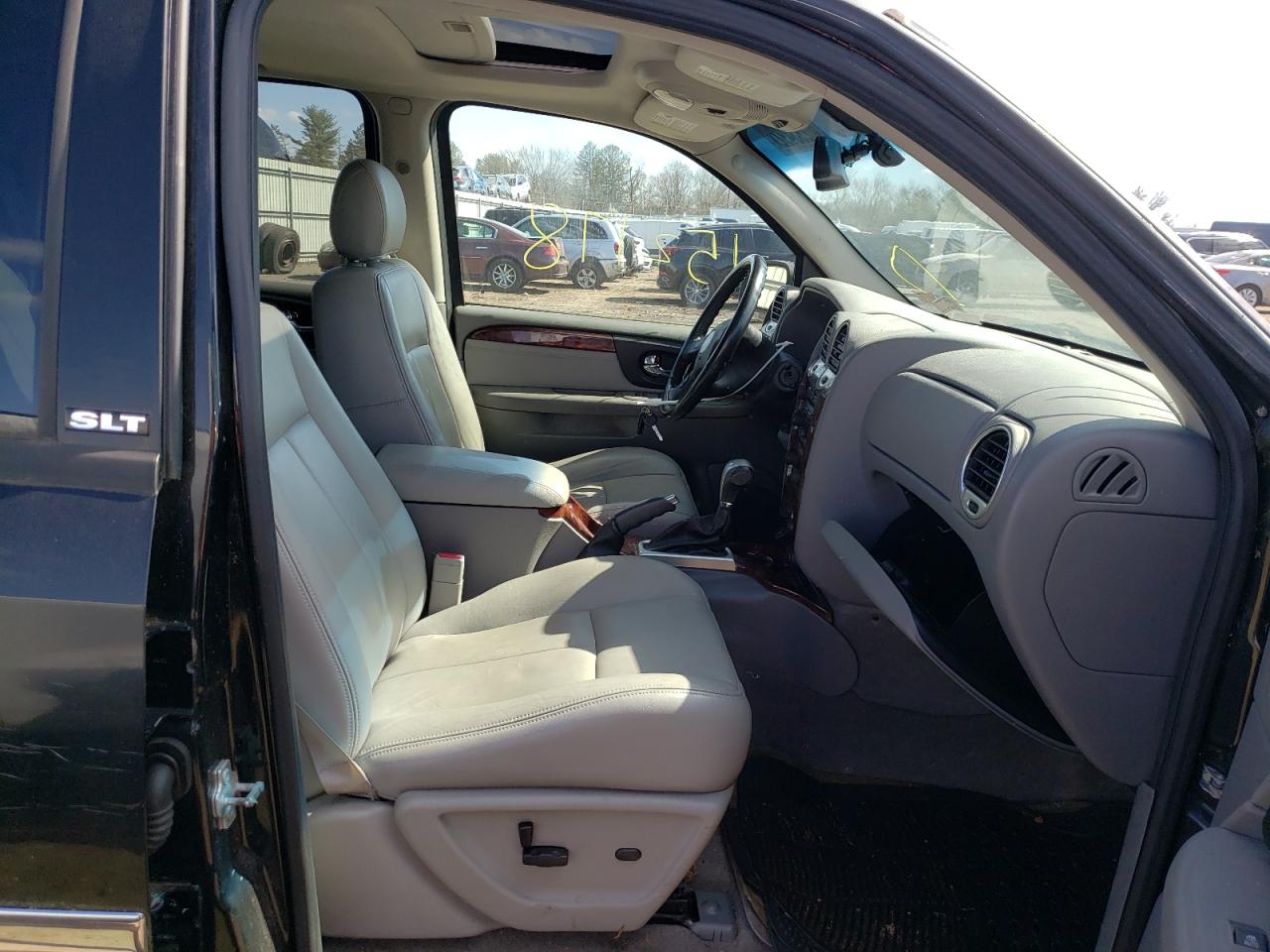 Photo 5 from auction – 2007 GMC ENVOY with VIN 1GKDT13S972190024