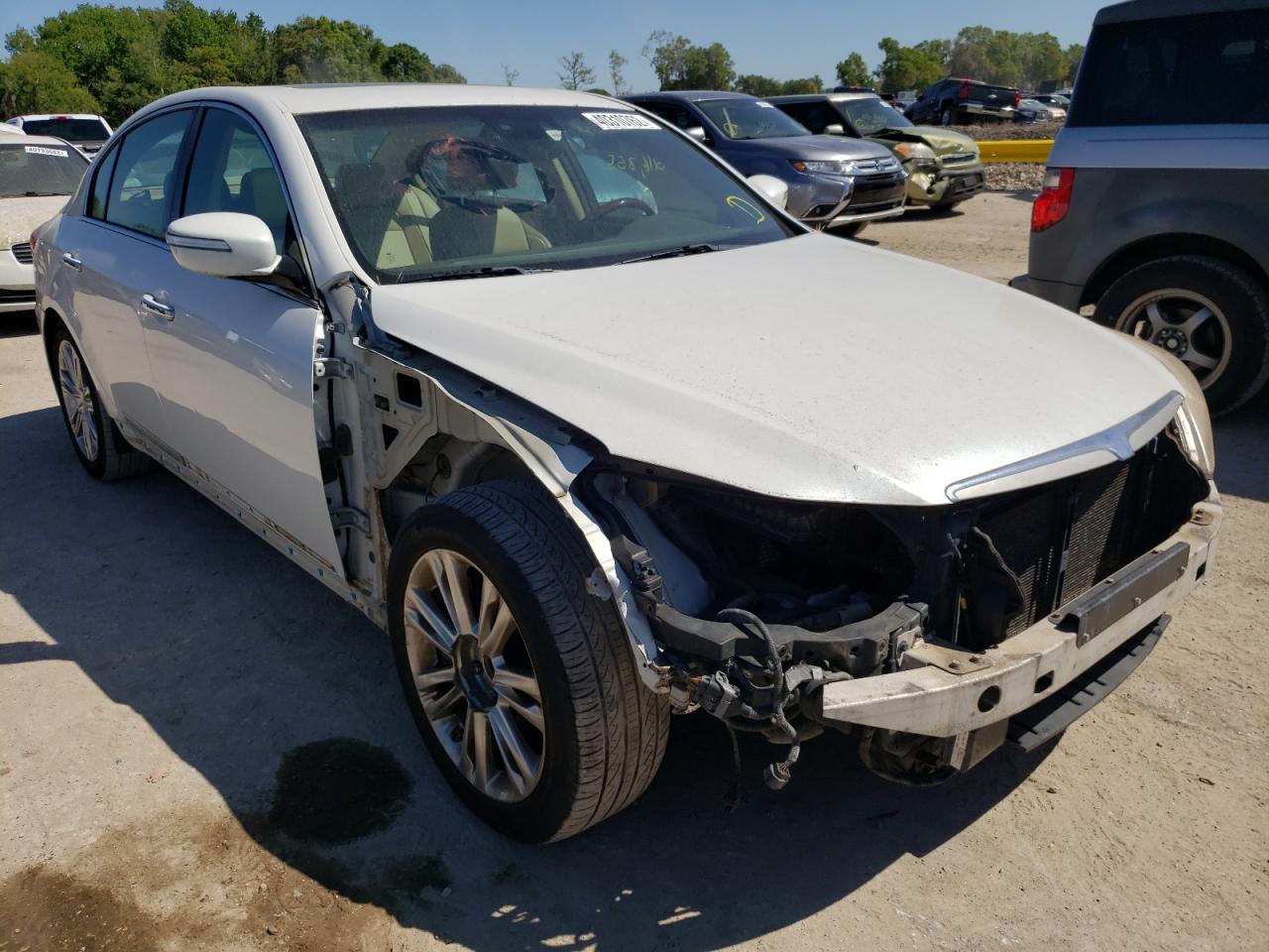 HYUNDAI GENESIS 4. 2012 with VIN KMHGC4DF8CU158686 - Photo from auction