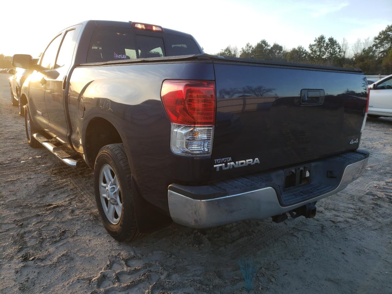 Photo 3 from auction – 2012 TOYOTA TUNDRA with VIN 5TFUM5F11CX038268