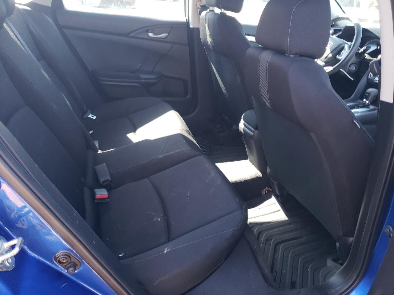 Photo 6 from auction – 2016 HONDA CIVIC LX with VIN 19XFC2F59GE087690