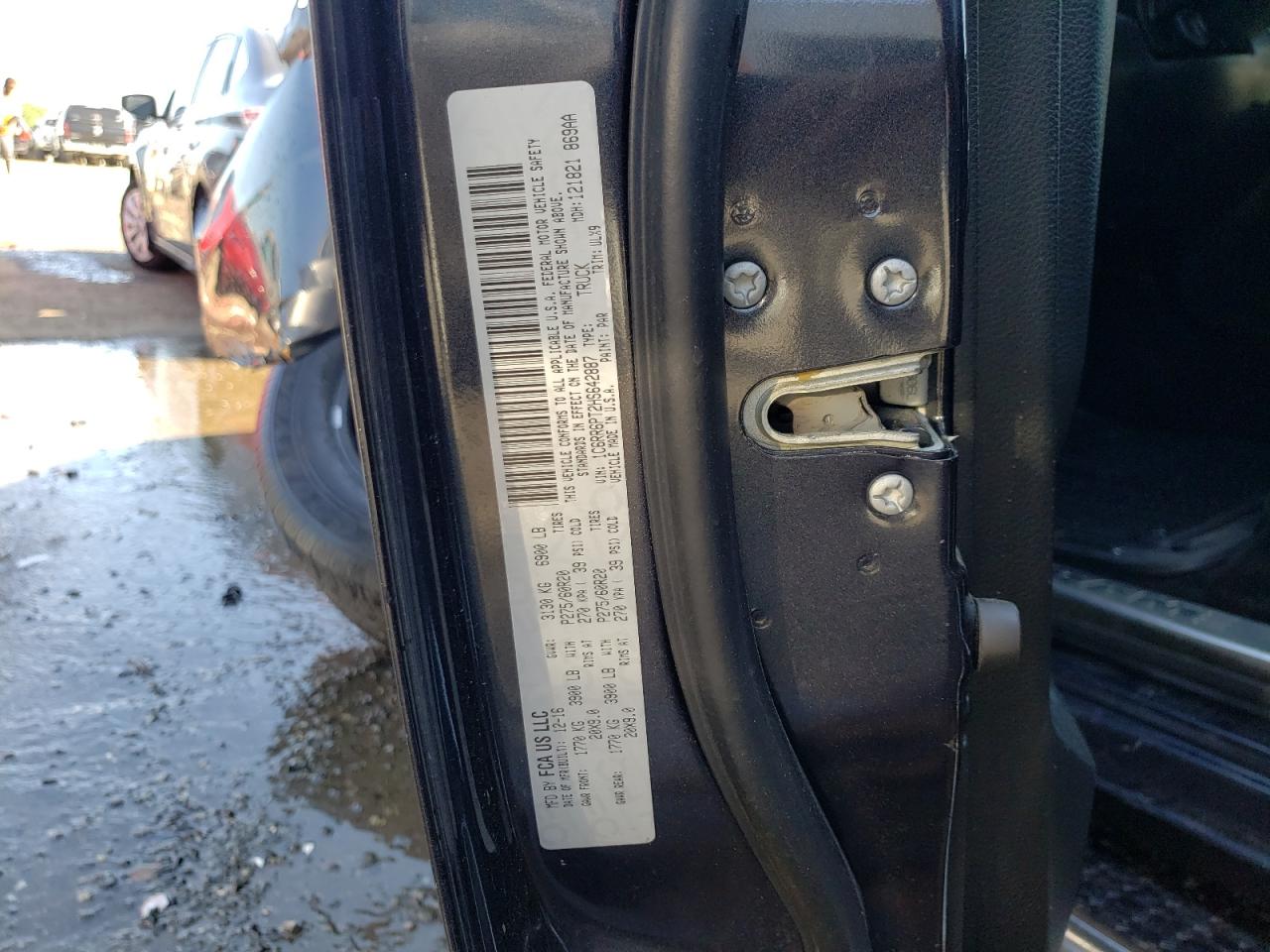 Photo 10 from auction – 2017 RAM 1500 LONGH with VIN 1C6RR6PT2HS642887