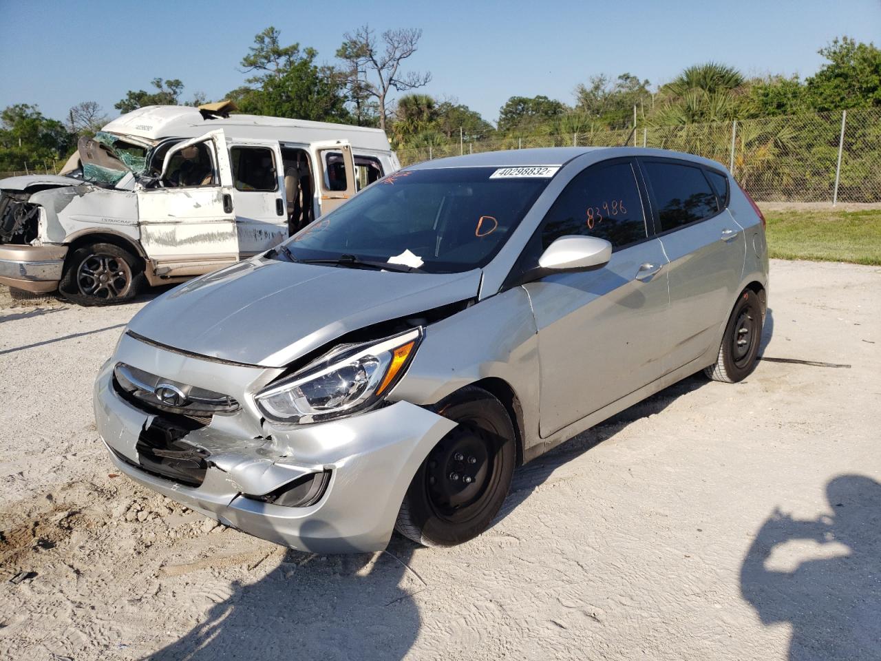Photo 2 from auction – 2016 HYUNDAI ACCENT SE with VIN KMHCT5AE1GU289710