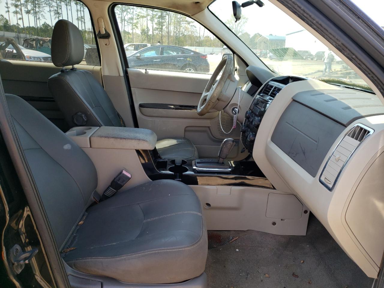 Photo 5 from auction – 2008 MAZDA TRIBUTE S with VIN 4F2CZ961X8KM21439