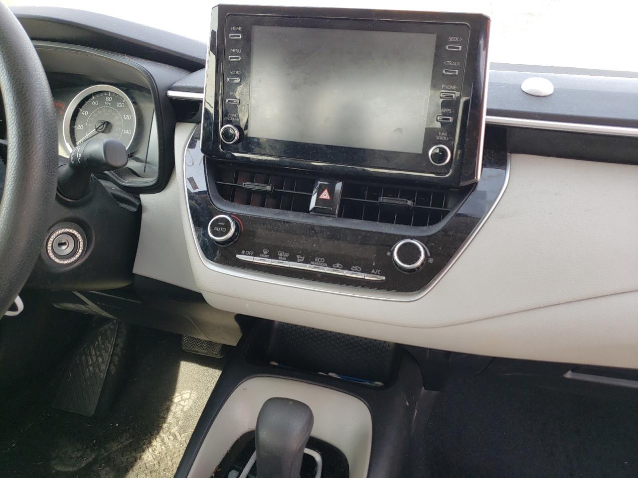 Photo 9 from auction – 2020 TOYOTA COROLLA LE with VIN JTDEPRAE2LJ067701