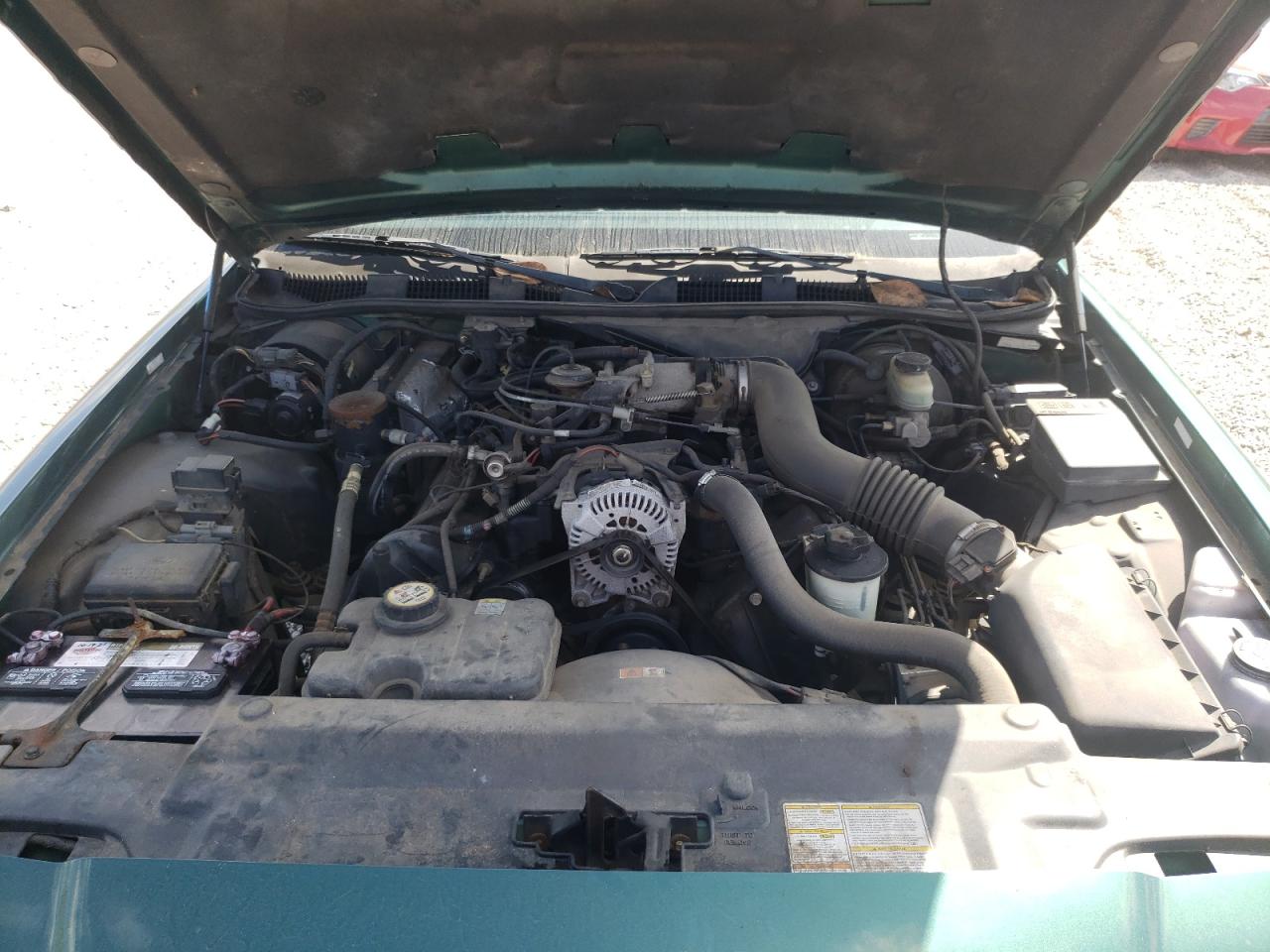 Photo 7 from auction – 2001 MERCURY GRAND MARQ with VIN 2MEFM75W51X706323