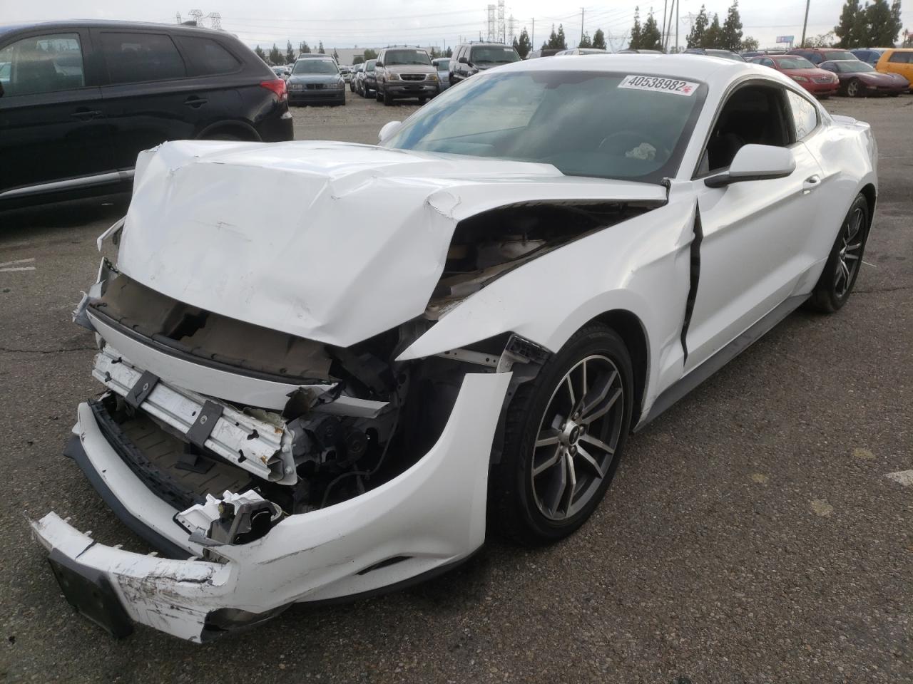 Photo 12 from auction – 2017 FORD MUSTANG with VIN 1FA6P8TH6H5266522