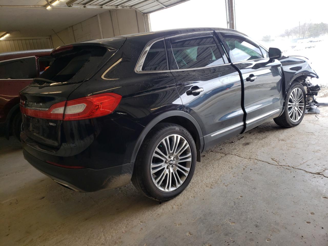 Photo 4 from auction – 2017 LINCOLN MKX RESERV with VIN 2LMPJ8LR2HBL51099