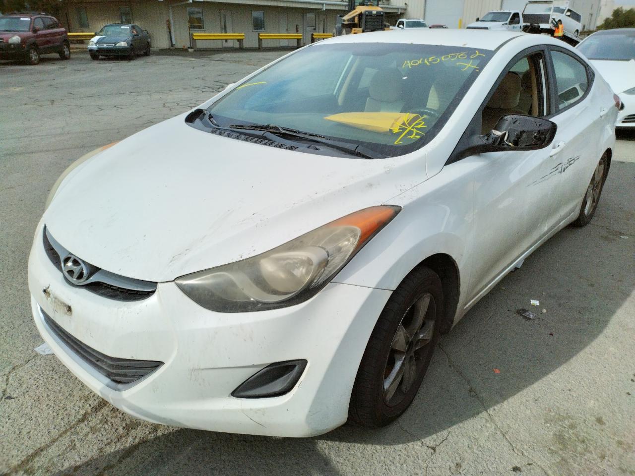 Photo 2 from auction – 2011 HYUNDAI ELANTRA GL with VIN 5NPDH4AE6BH020593