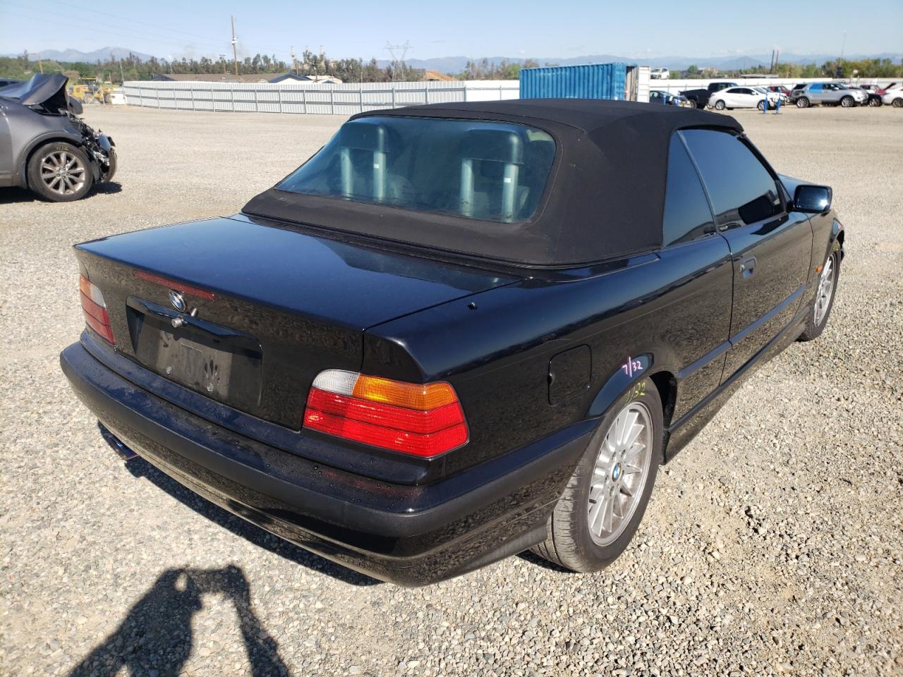 Photo 4 from auction – 1999 BMW 328 IC AUT with VIN WBABK8337XEY90451