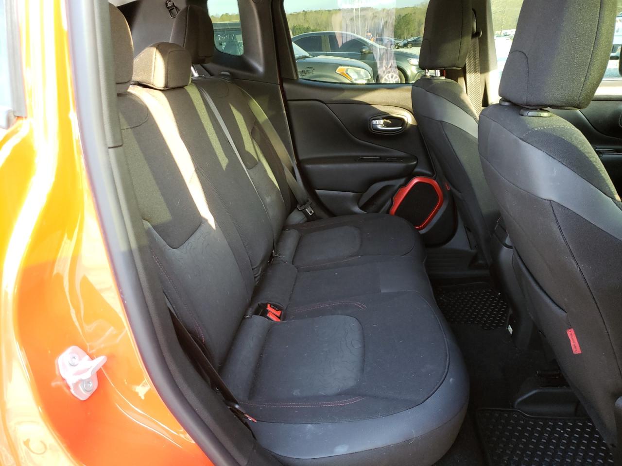 Photo 6 from auction – 2017 JEEP RENEGADE T with VIN ZACCJBCB2HPG10801