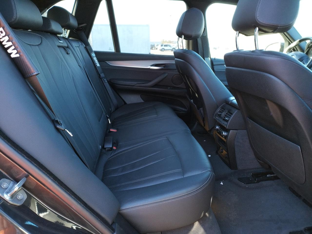 Photo 6 from auction – 2017 BMW X5 XDRIVE3 with VIN 5UXKR0C31H0V74136
