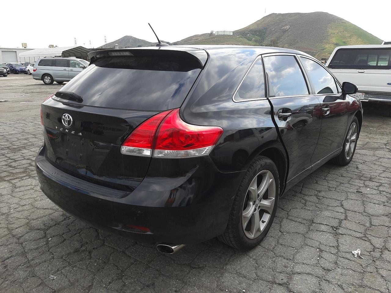 Photo 4 from auction – 2011 TOYOTA VENZA with VIN 4T3ZK3BB9BU043154