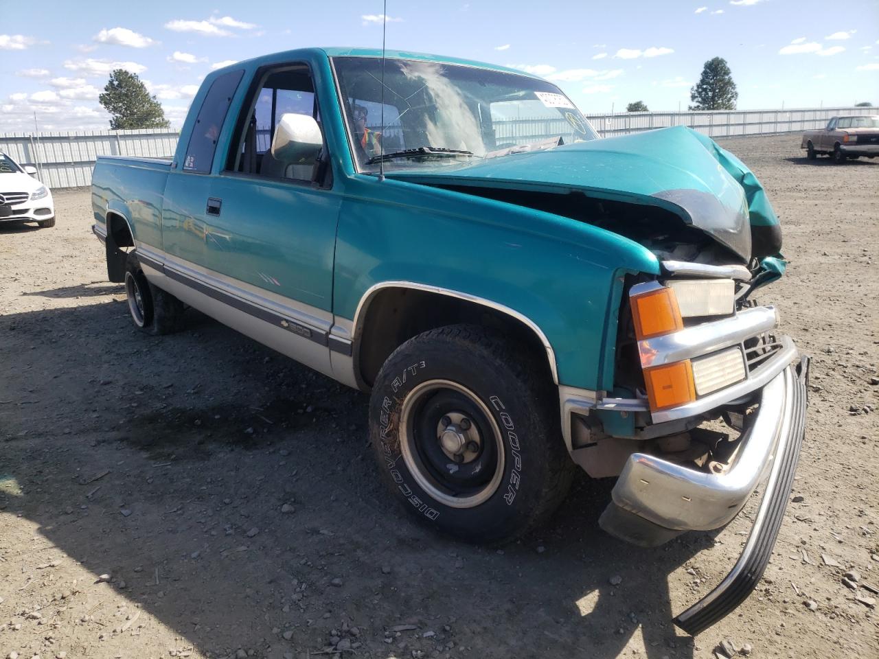 CHEVROLET GMT-400 C1 1994 with VIN 2GCEC19Z0R1257472 - Photo from auction