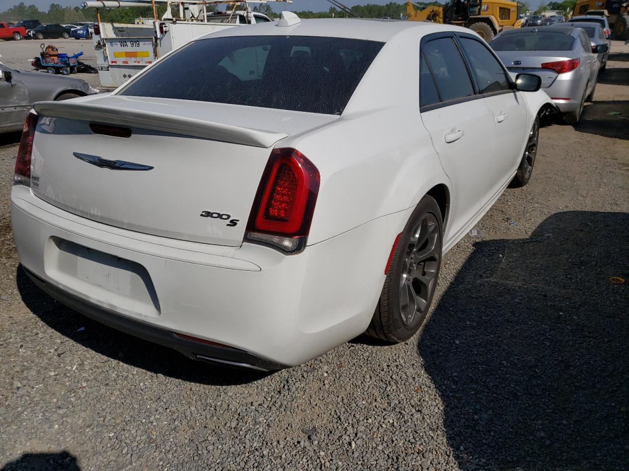 Photo 4 from auction – 2017 CHRYSLER 300 S with VIN 2C3CCABG1HH646972