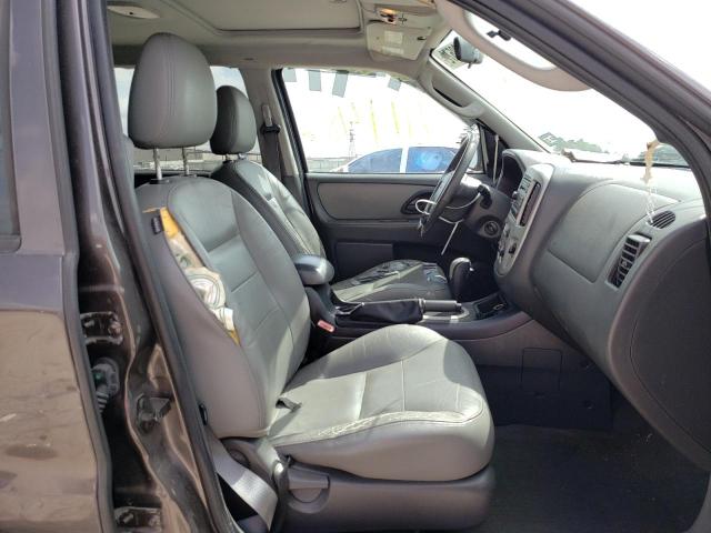 Photo 5 from auction – 2006 FORD ESCAPE XLT with VIN 1FMCU931X6KD25094