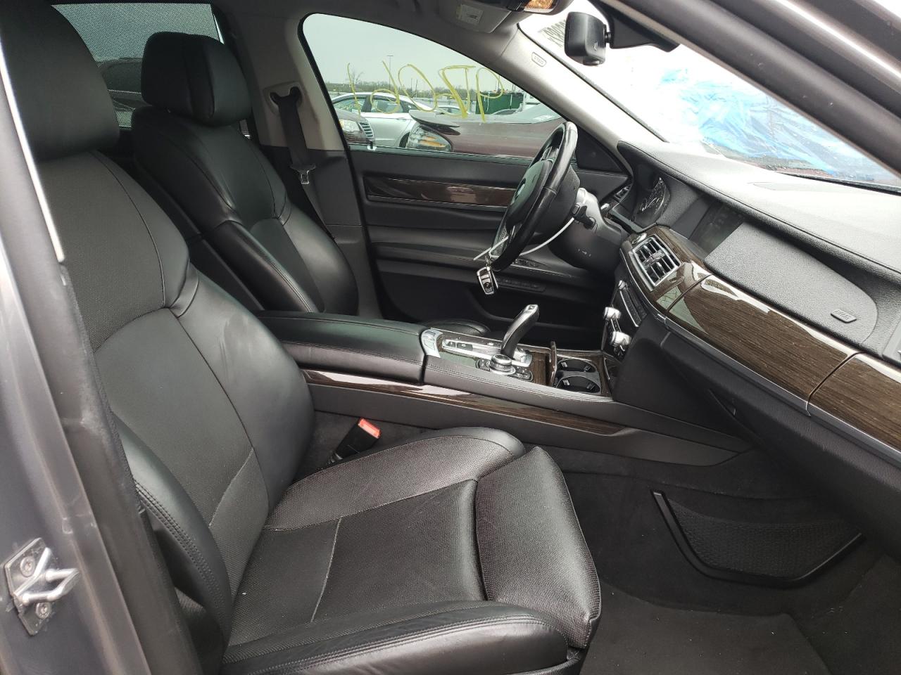 Photo 5 from auction – 2012 BMW 750 LI with VIN WBAKB8C54CC963184