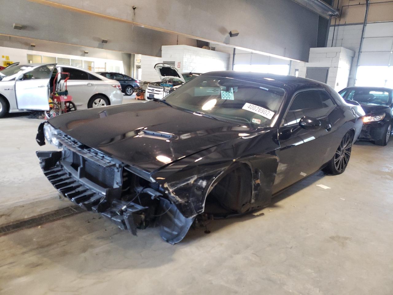 Photo 2 from auction – 2019 DODGE CHALLENGER with VIN 2C3CDZAG6KH593917