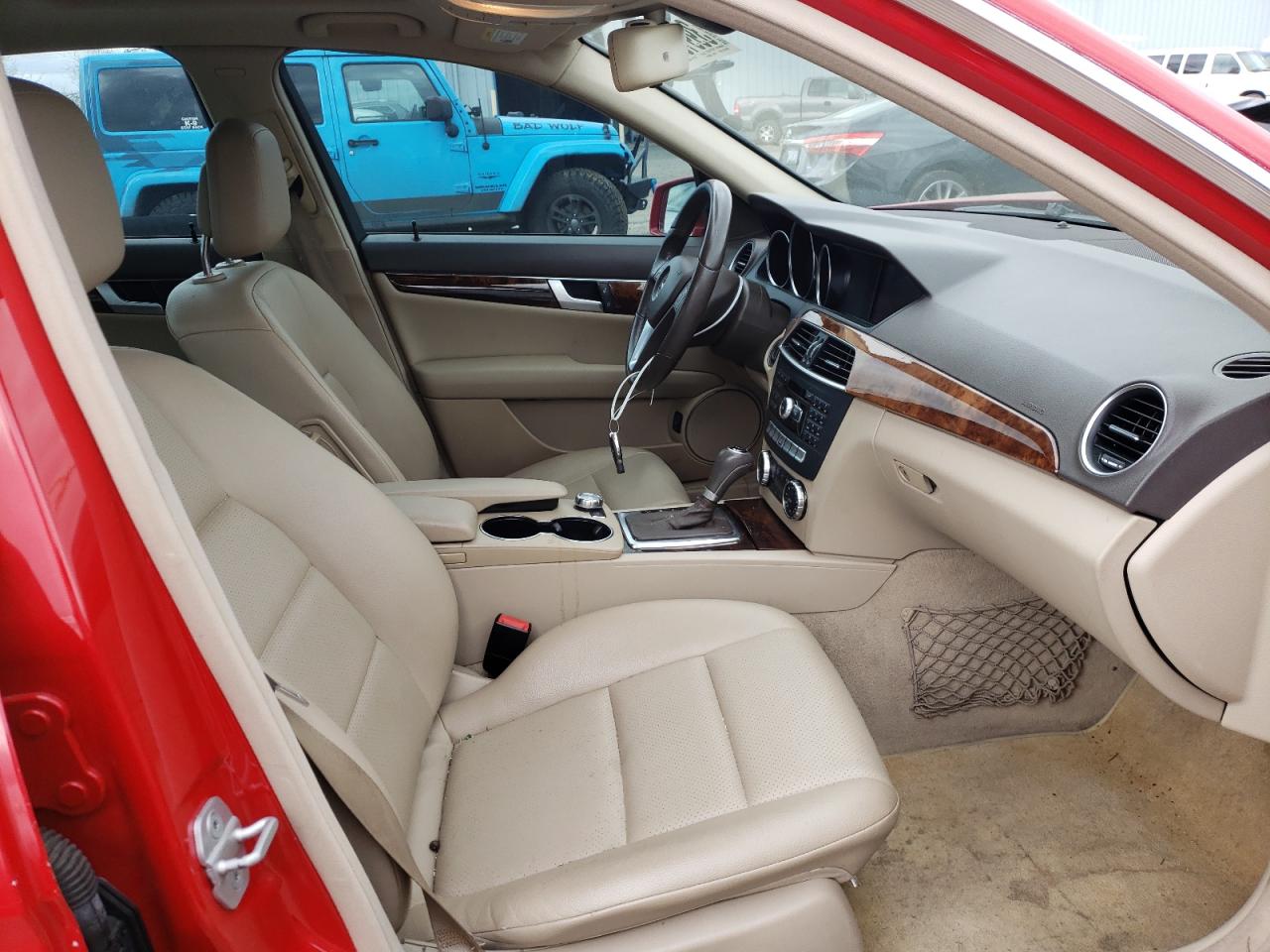 Photo 5 from auction – 2012 MERCEDES-BENZ C 250 with VIN WDDGF4HB8CA655439