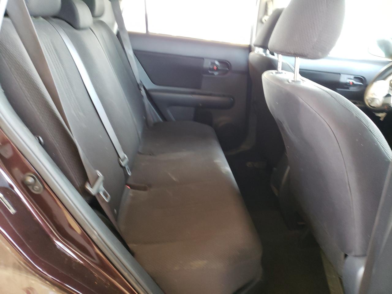 Photo 6 from auction – 2008 TOYOTA SCION XB with VIN JTLKE50EX81055892