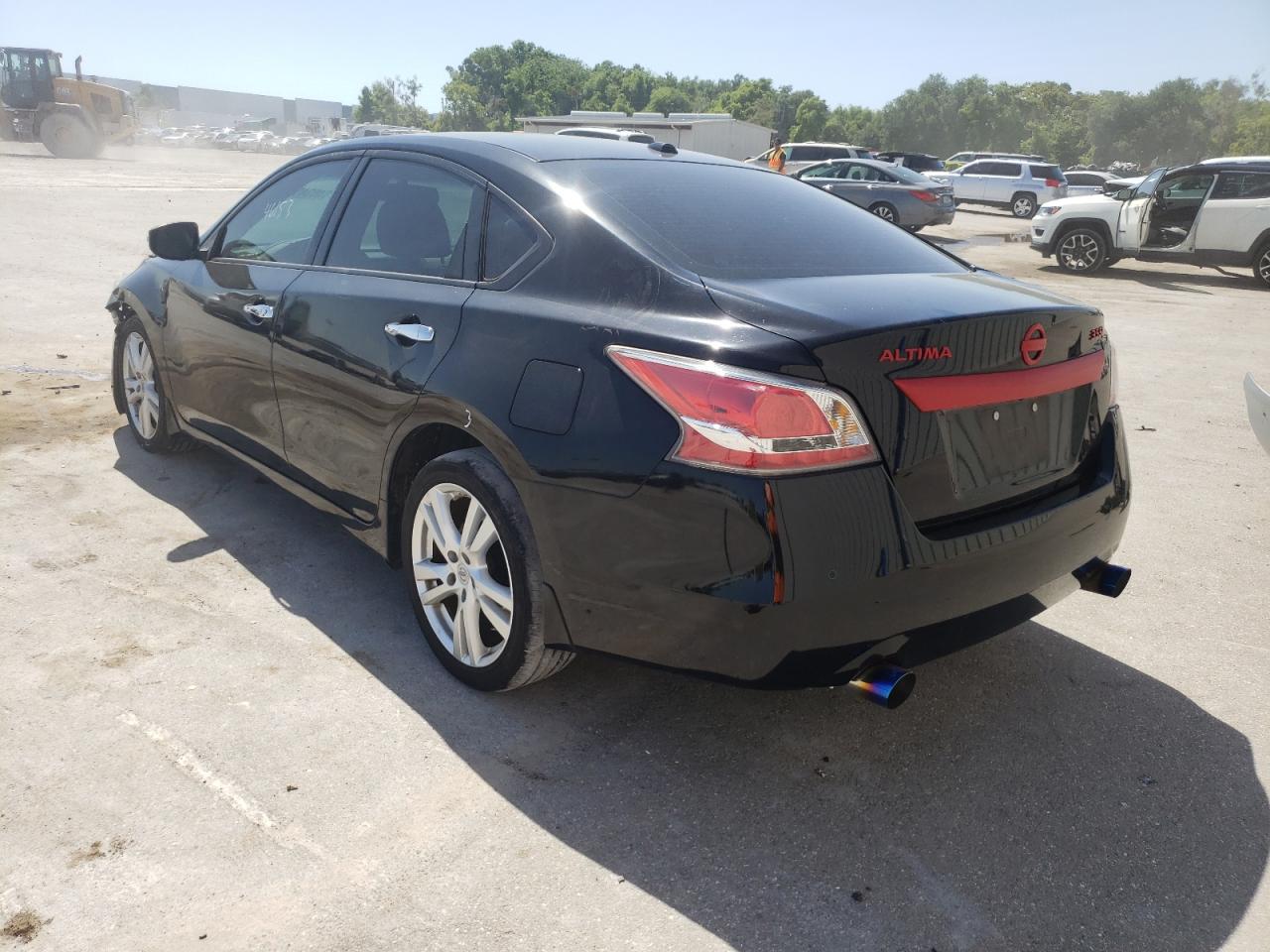 Photo 3 from auction – 2015 NISSAN ALTIMA 3.5 with VIN 1N4BL3AP9FC426215